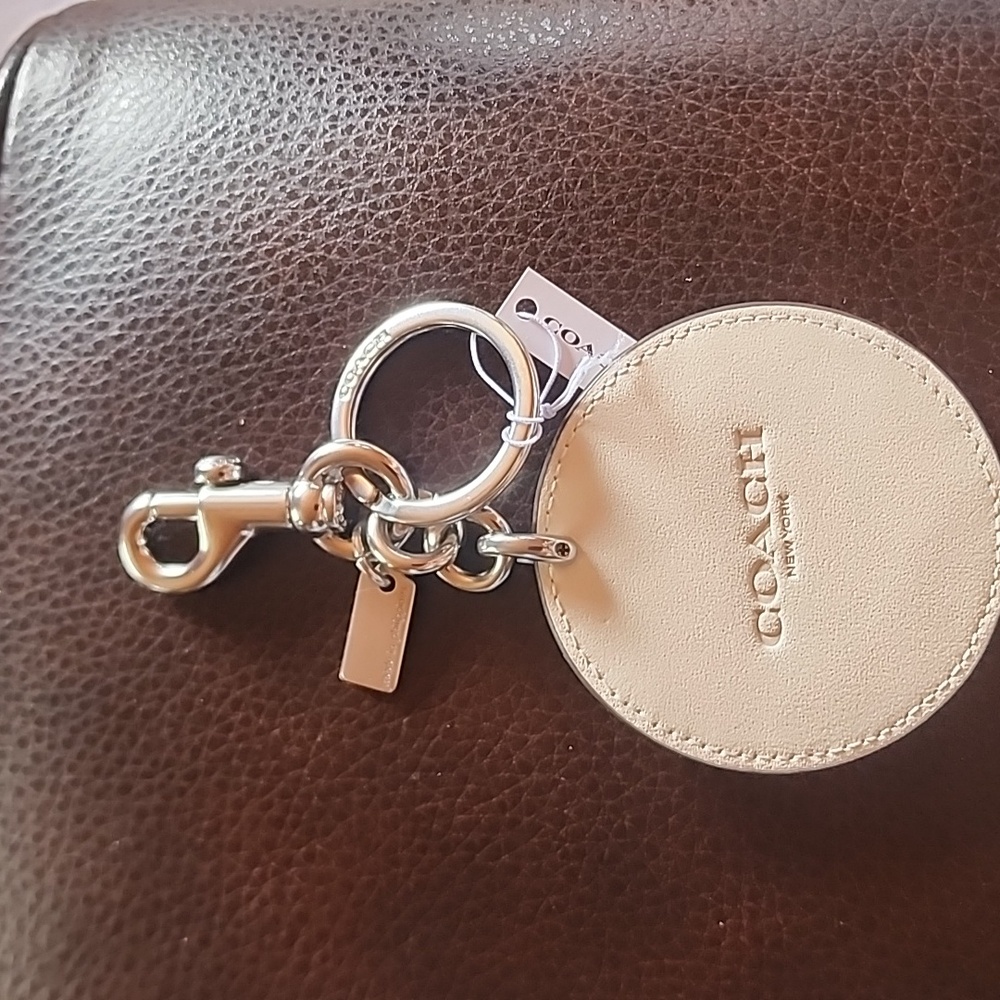 Coach Multicolor Beach Ball Keychain NWT - Picture 4 of 6